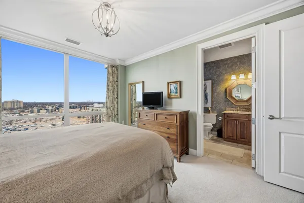 $2,150,000 | 3209 Galleria, Unit 1302, Edina, MN 55435