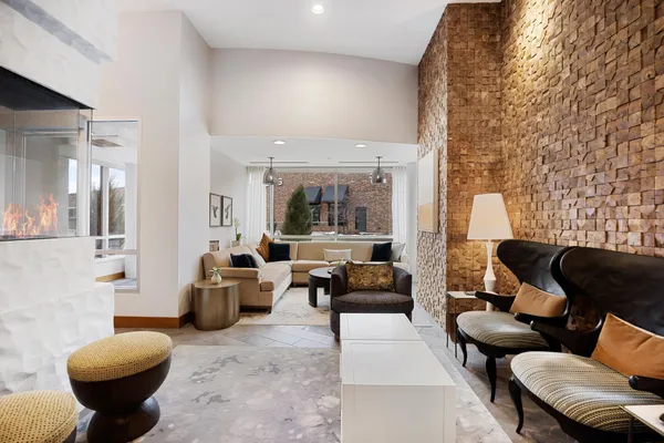 $2,150,000 | 3209 Galleria, Unit 1302, Edina, MN 55435