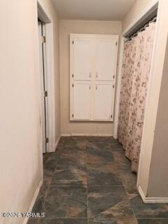 2405 Birchfield Road Yakima, WA 98901 - Photo 10 of 26 Hall near laundry