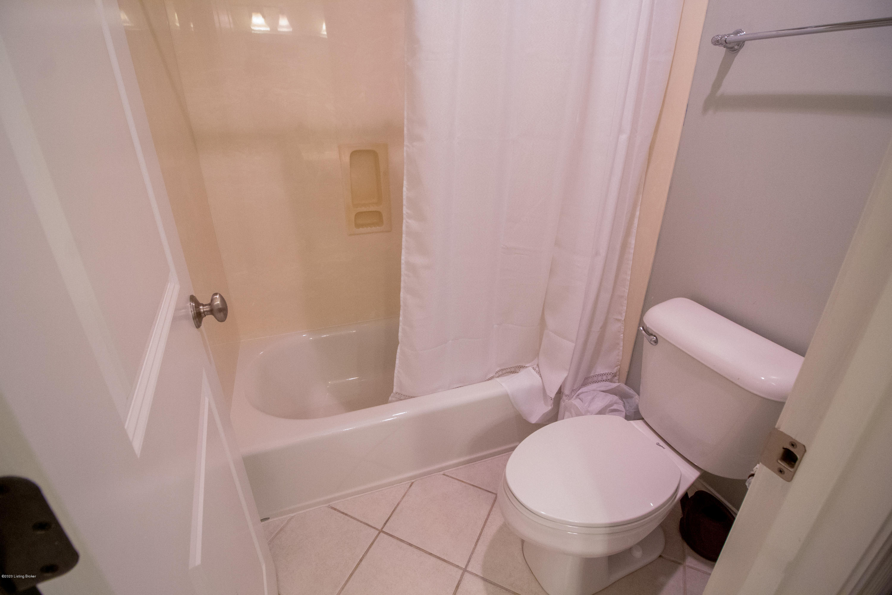 13309 Ridgemoor Drive Prospect, KY 40059 - Photo 79 of 107 IMG_6702