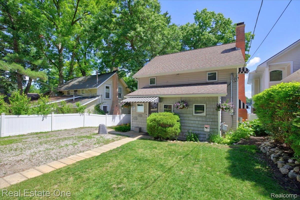 836 Pine Tree Road West Lake Orion, MI 48362 - Photo 42 of 96 38-2026.06.23_SFodor_PineTreeLO011.jpg