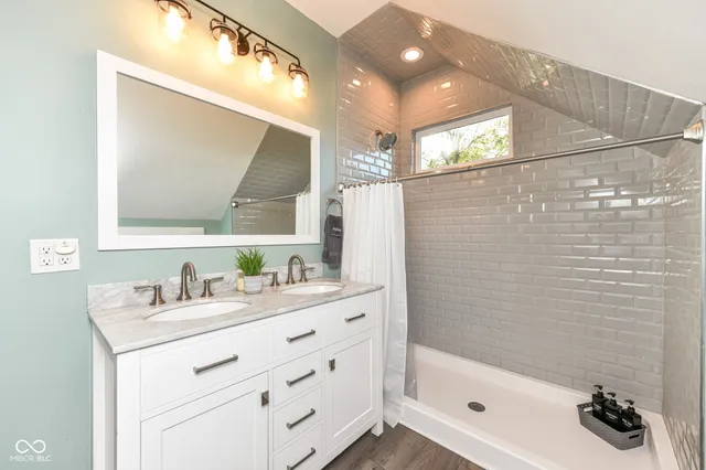 $285,000 | 1242 South Talbott Street, Indianapolis, IN 46225