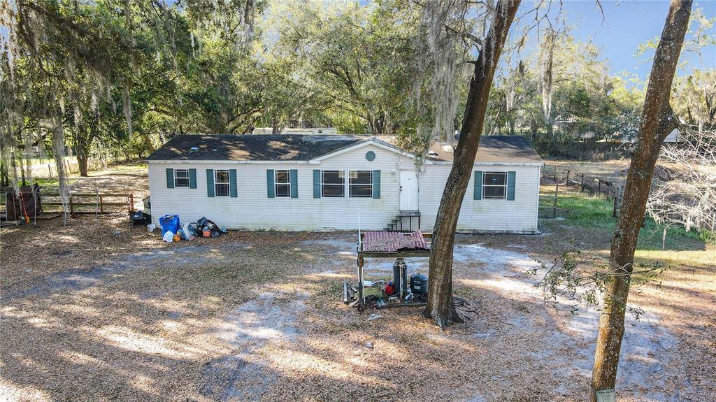 2817 Lawrence Road Plant City, FL 33565 - Photo 1 of 1 Gallery Image 1