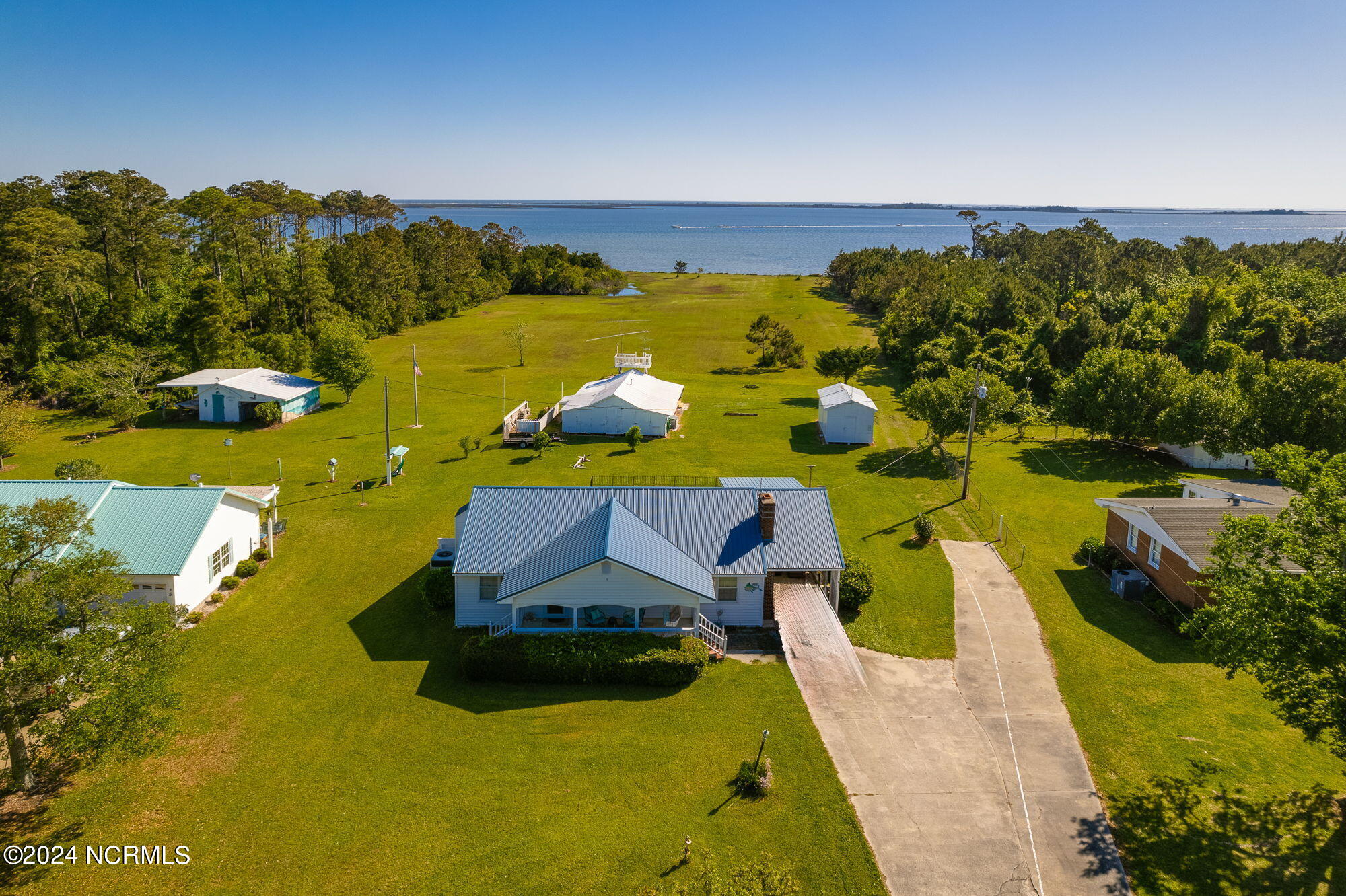 2604 Cedar Island Road Cedar Island, NC 28520 - Photo 2 of 62 2604 CI Rd