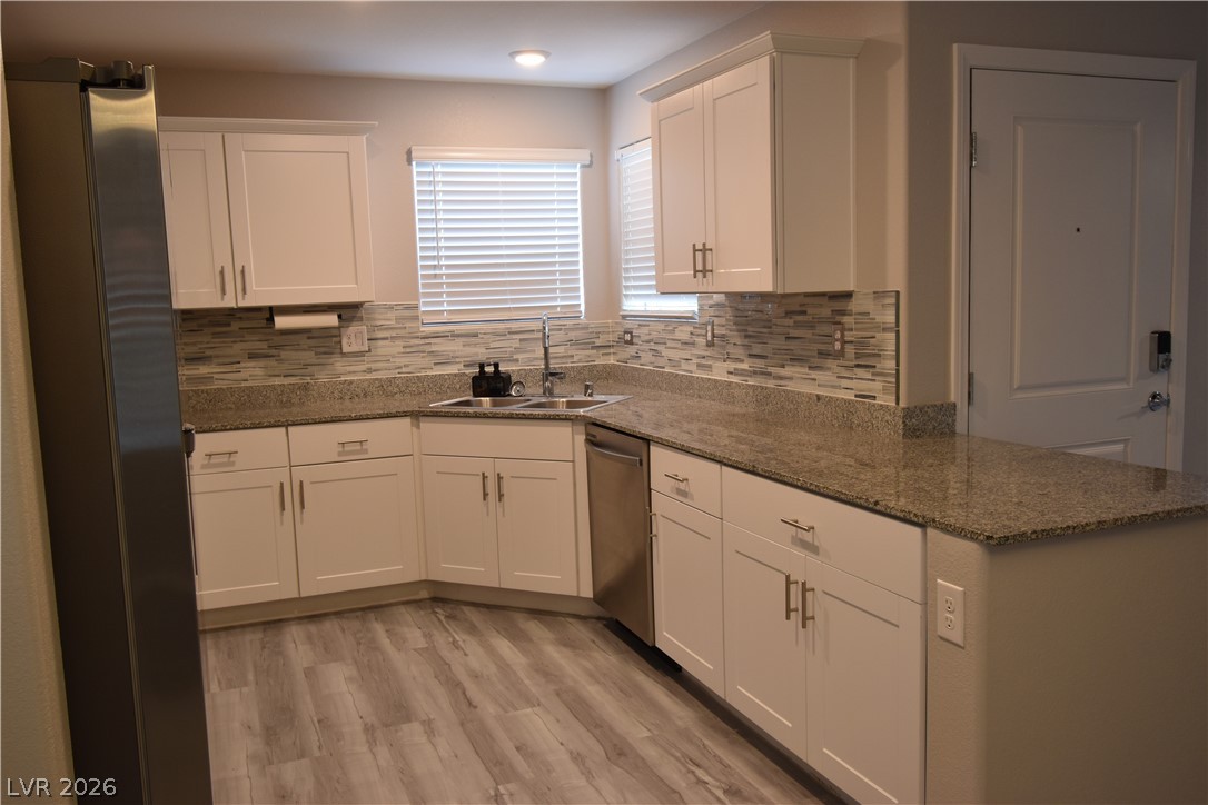 12107 Azure Gate Road, Unit 4 Las Vegas, NV 89183 - Photo 5 of 19