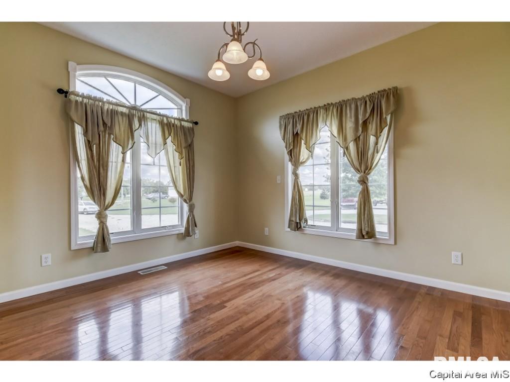 24751 Brookwood Hills Road Athens, IL 62613 - Photo 11 of 28 Gallery Image 11