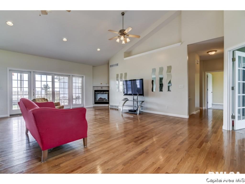 24751 Brookwood Hills Road Athens, IL 62613 - Photo 4 of 28 Gallery Image 4