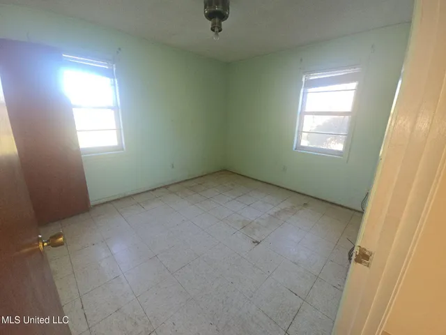 $61,000 | 206 Hoover Street, Belzoni, MS 39038