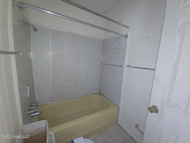 $61,000 | 206 Hoover Street, Belzoni, MS 39038