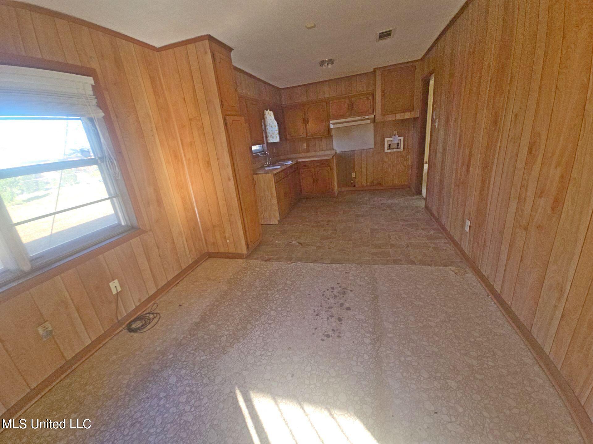 206 Hoover Street Belzoni, MS 39038 - Photo 2 of 22 61-Nov 15 2025 02_59pm-mAmp