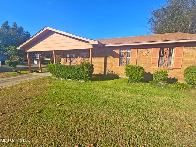 $61,000 | 206 Hoover Street, Belzoni, MS 39038