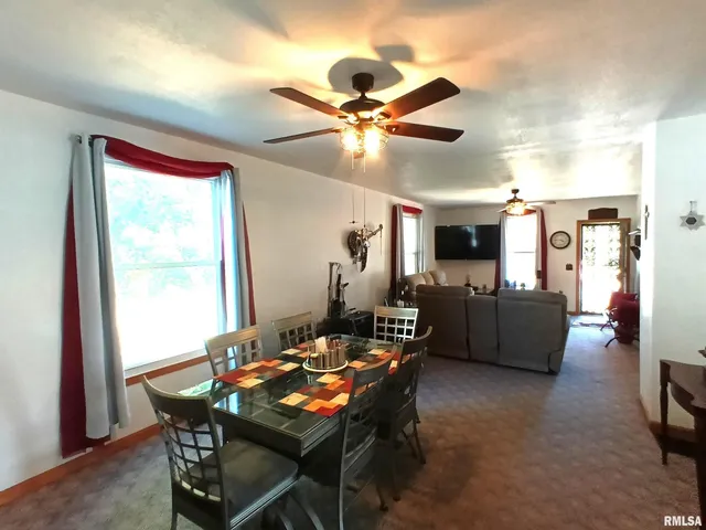 $210,000 | 1017 East Ash Street, Taylorville, IL 62568