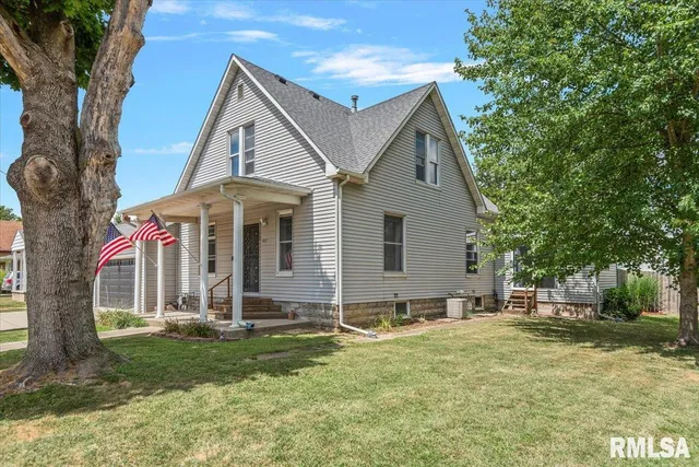 $210,000 | 1017 East Ash Street, Taylorville, IL 62568