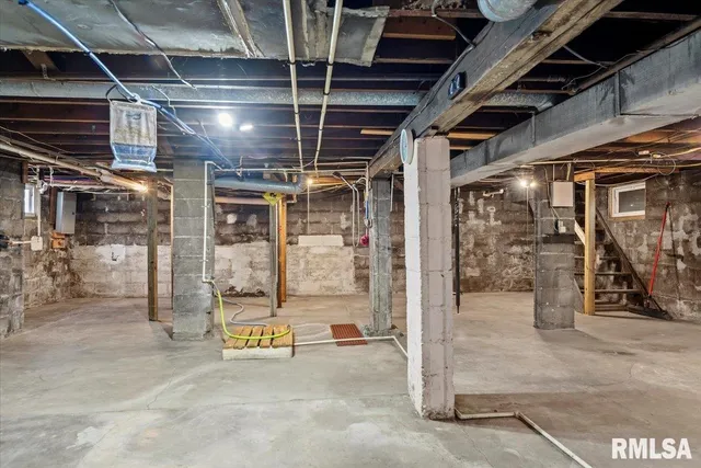 $210,000 | 1017 East Ash Street, Taylorville, IL 62568