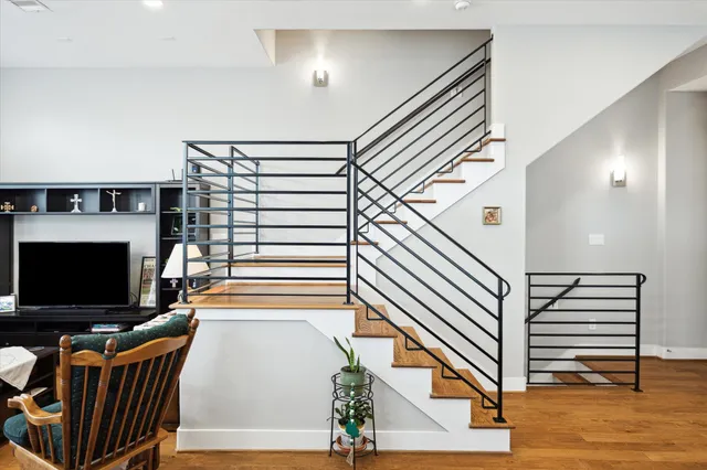 $549,997 | 4618 La Branch Street, Houston, TX 77004