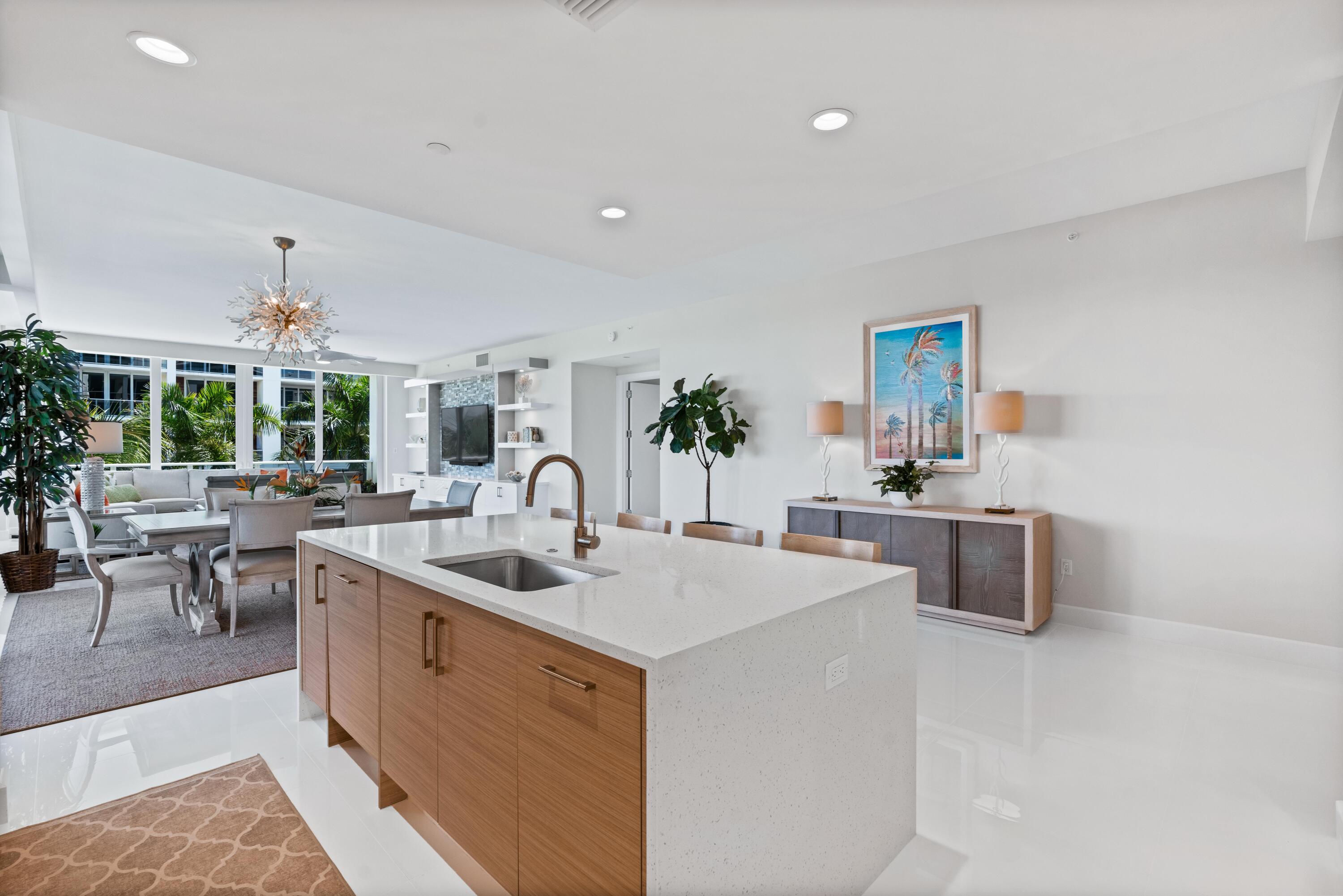 2720 Donald Ross Road, Unit 301 Palm Beach Gardens, FL 33410 - Photo 11 of 64 Large Working Island