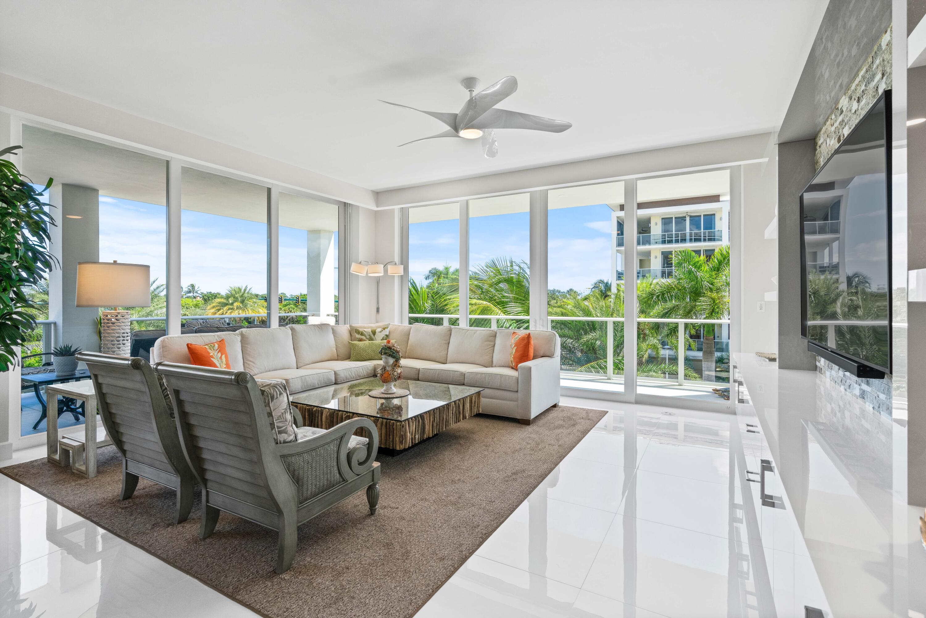 2720 Donald Ross Road, Unit 301 Palm Beach Gardens, FL 33410 - Photo 17 of 64 10ft Ceilings