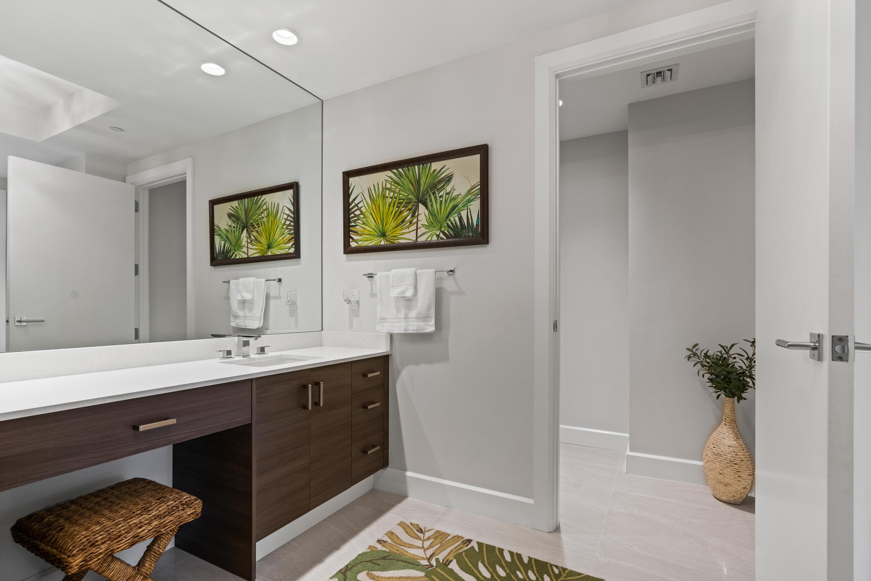 2720 Donald Ross Road, Unit 301 Palm Beach Gardens, FL 33410 - Photo 24 of 64 Dressing Area