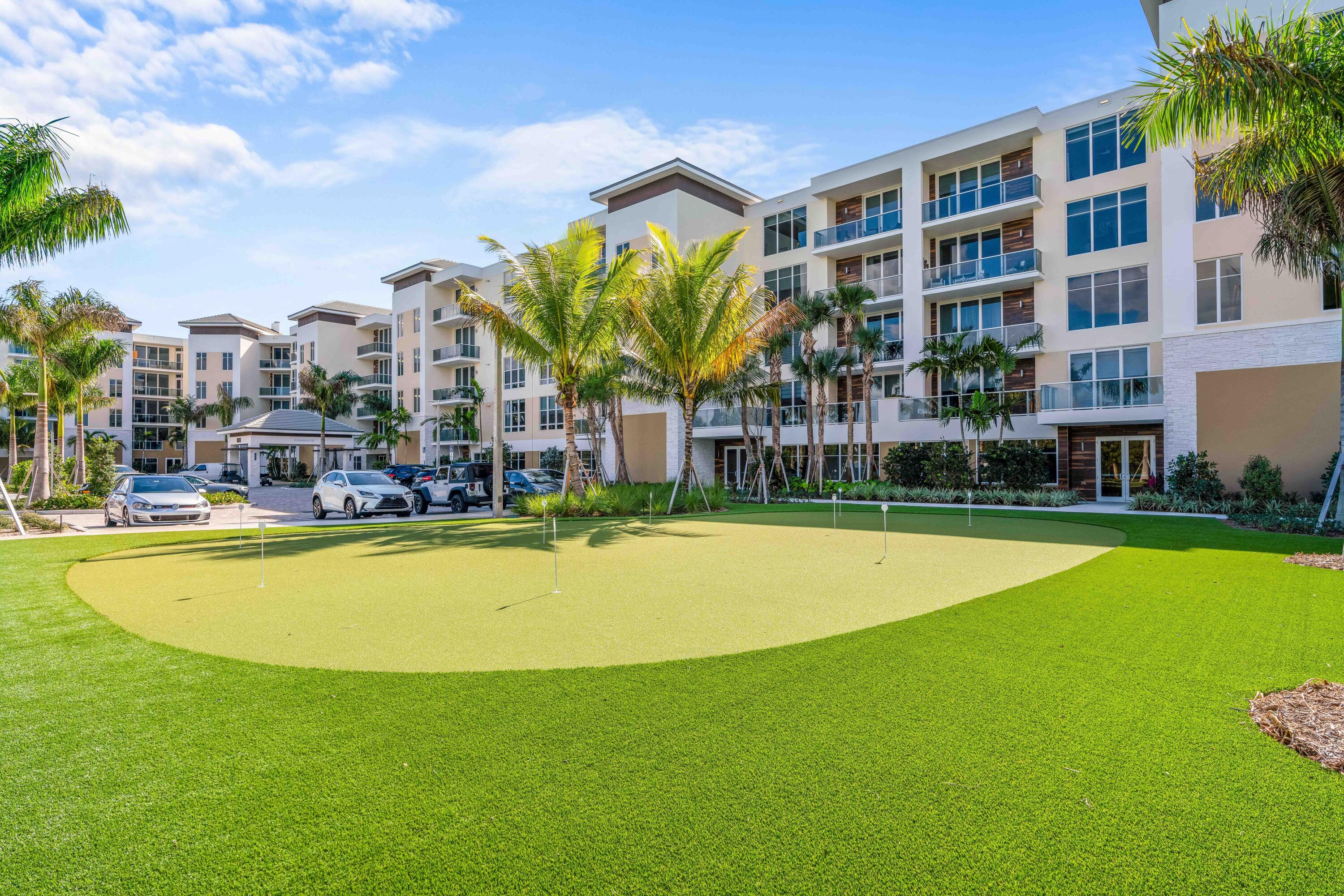 2720 Donald Ross Road, Unit 301 Palm Beach Gardens, FL 33410 - Photo 59 of 64 Putting Green