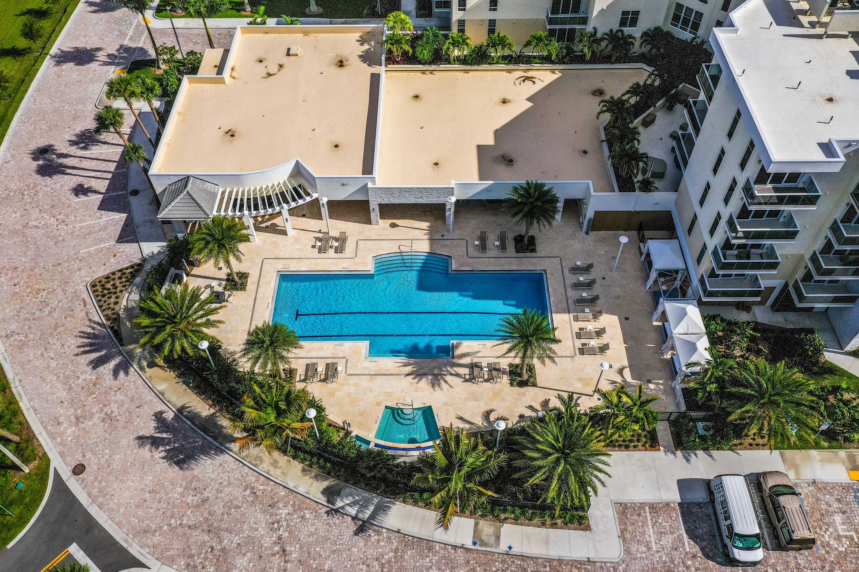 2720 Donald Ross Road, Unit 301 Palm Beach Gardens, FL 33410 - Photo 60 of 64 Lap Pool