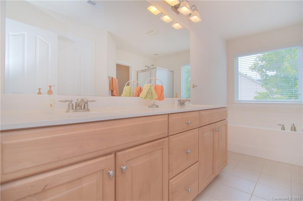 6310 Baltray Road Charlotte, NC 28278 - Photo 17 of 24 Gallery Image 17