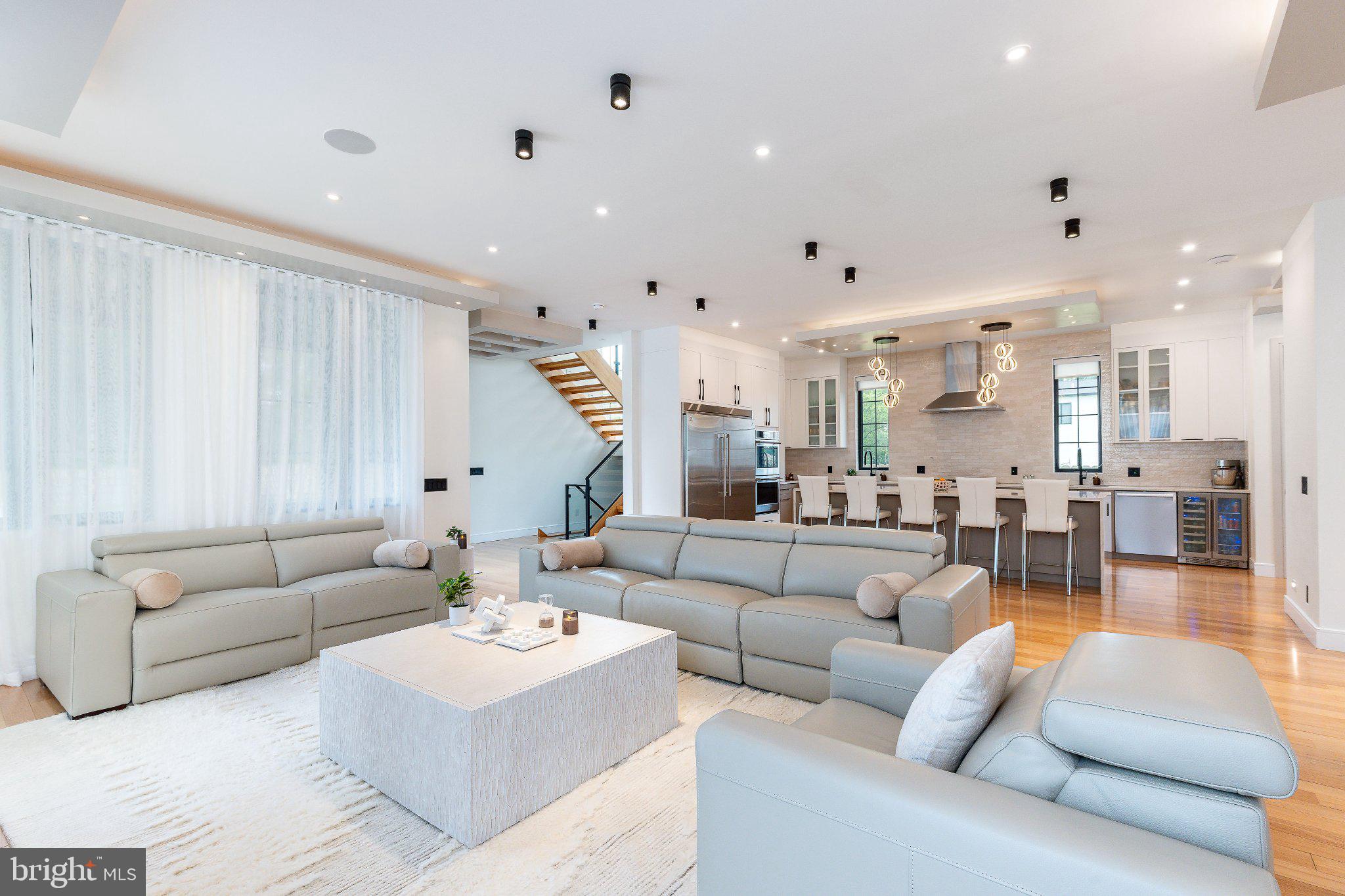 9739 Krewstown Road Philadelphia, PA 19115 - Photo 20 of 84 Modern elegance in a bright space.