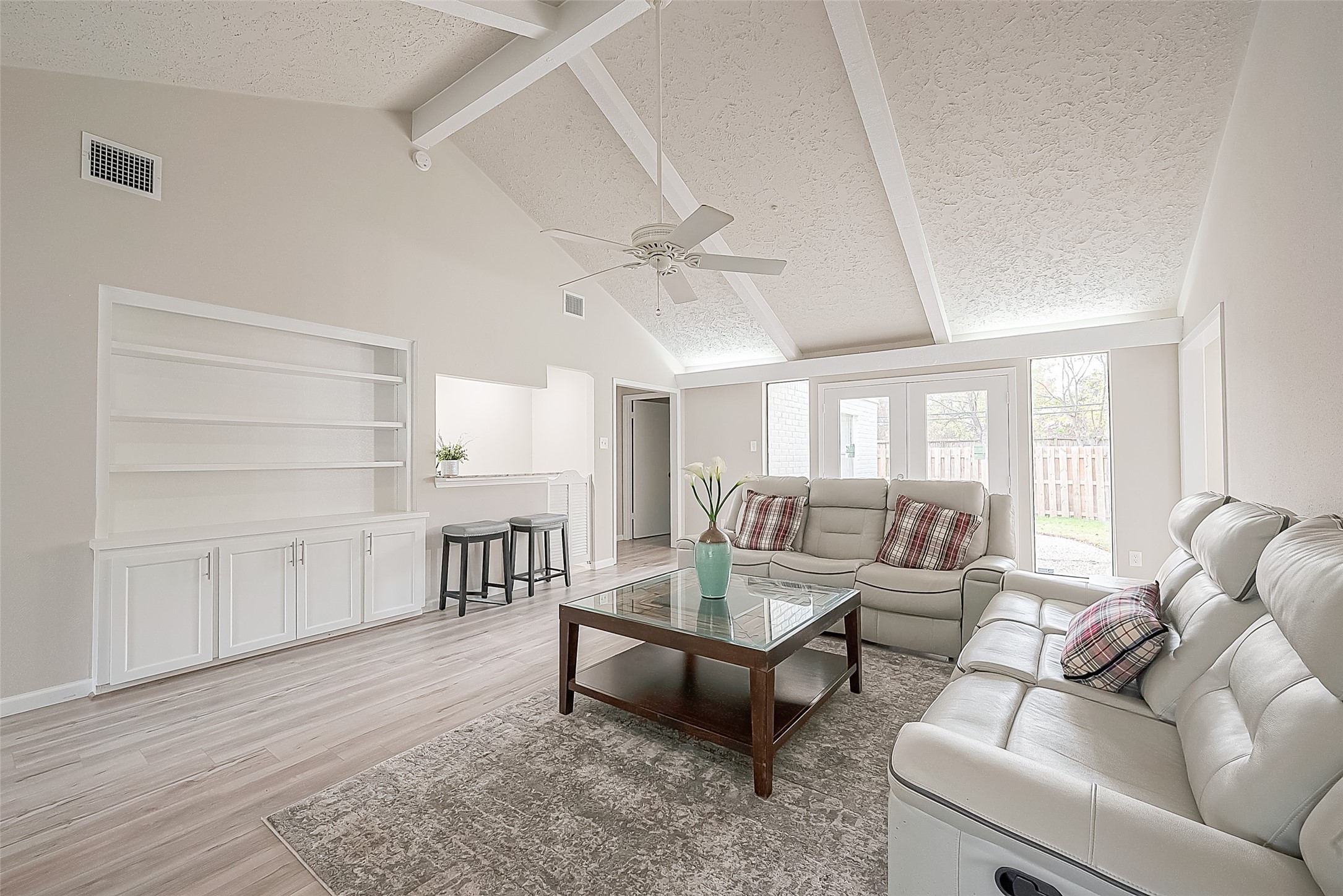 6107 Sanford Road Houston, TX 77096 - Photo 12 of 50