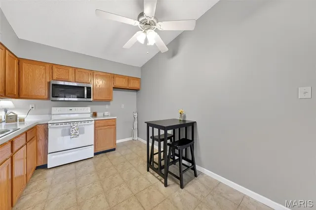 $144,900 | 10 Berview Circle, Unit D, St. Louis, MO 63129