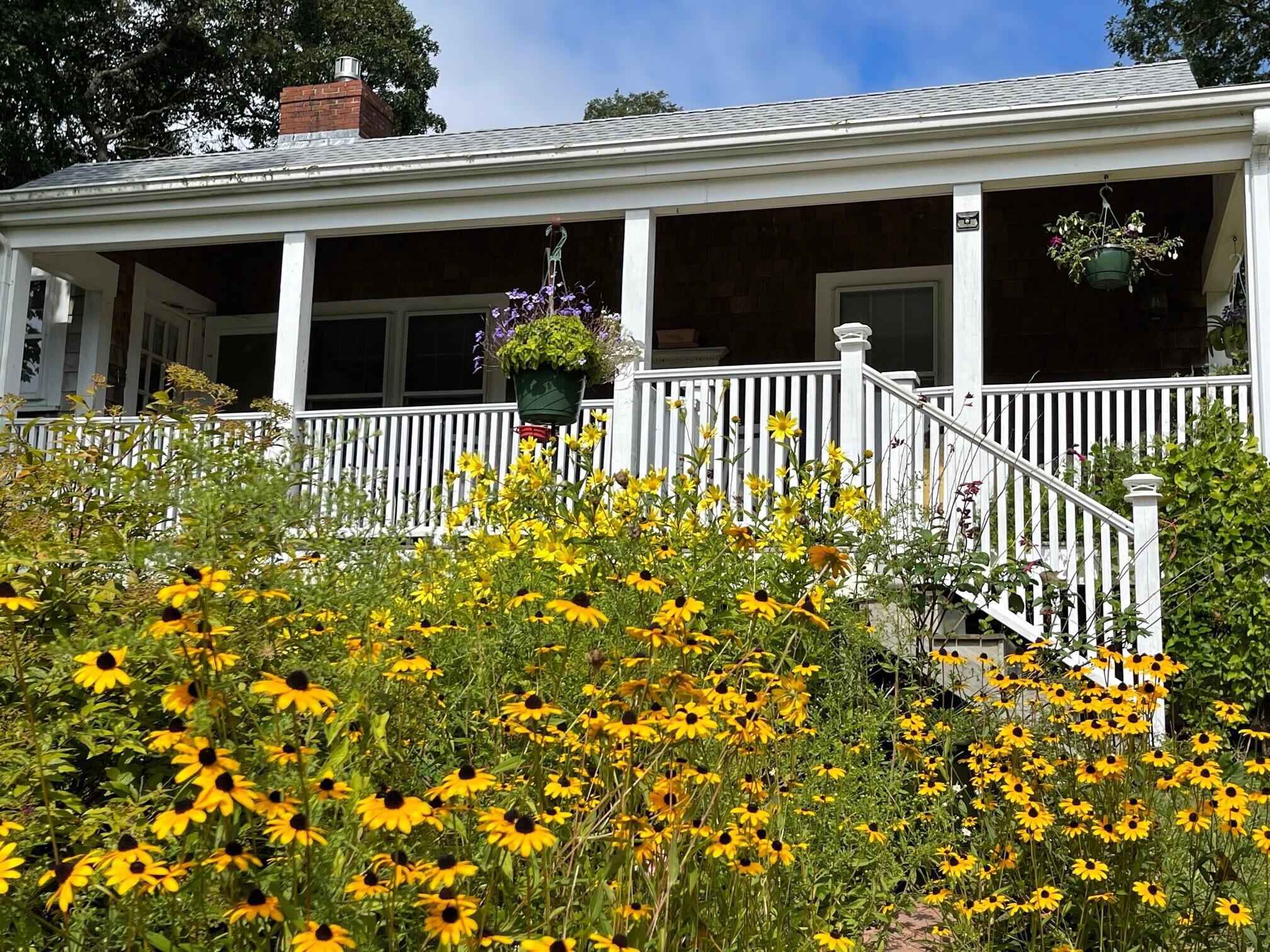 90 West Tisbury Road Edgartown, MA 02539 - Photo 2 of 46 Romantic touch