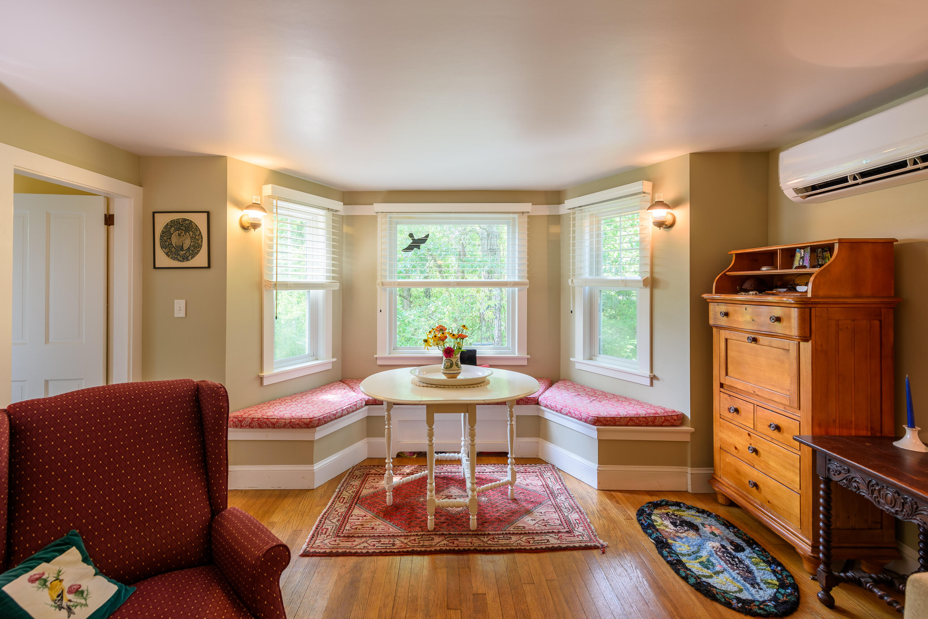 90 West Tisbury Road Edgartown, MA 02539 - Photo 28 of 46 a living room with furniture a flat screen tv and a window