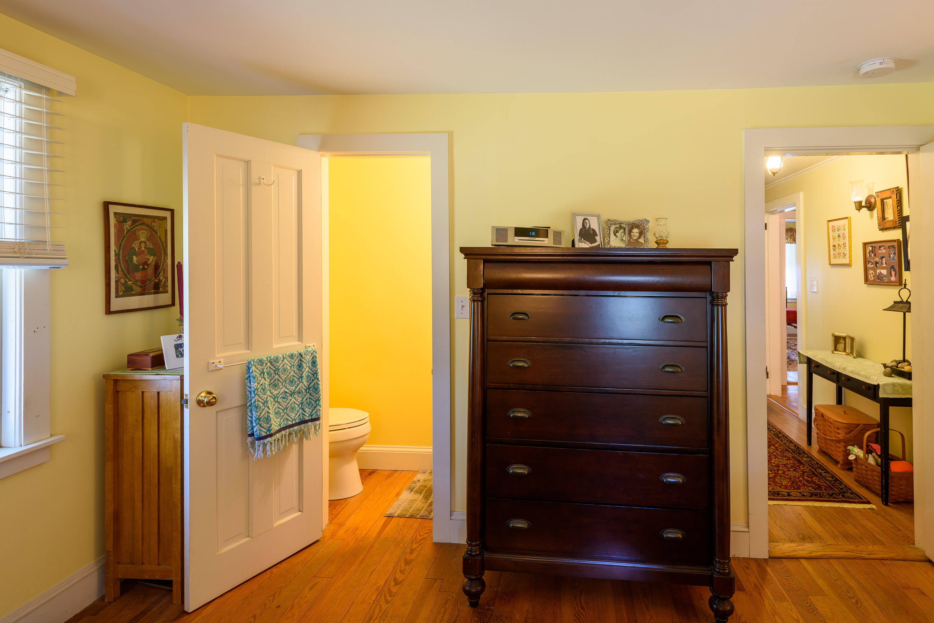 90 West Tisbury Road Edgartown, MA 02539 - Photo 33 of 46 bedroom 2 with half bath
