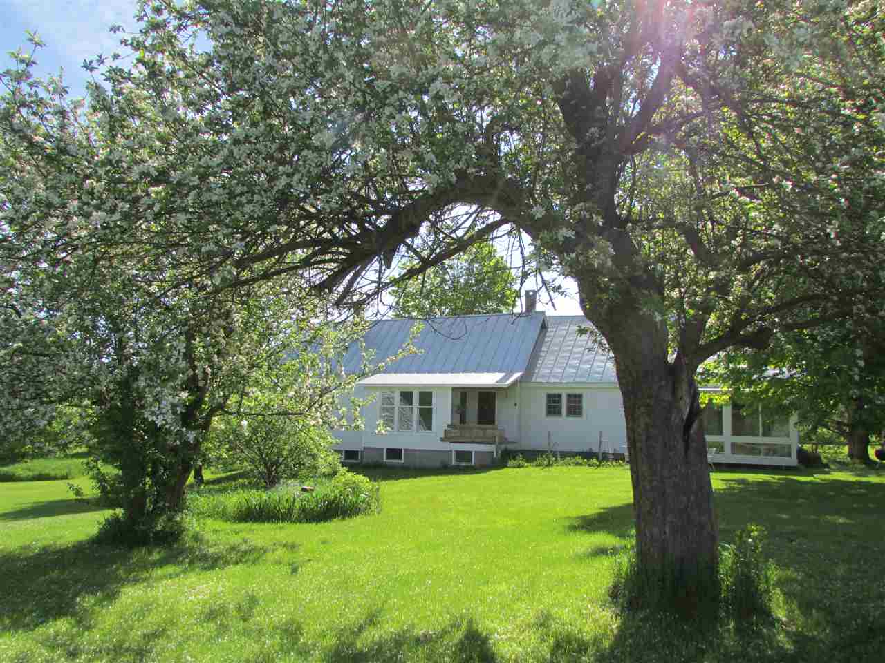 1776 Creek Road Albany, VT 05845 - Photo 7 of 39