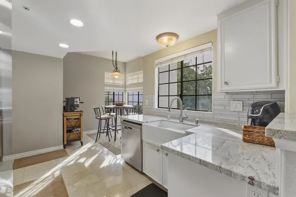 $720,000 | 16458 Avenida Venusto, Unit E, San Diego, CA 92128
