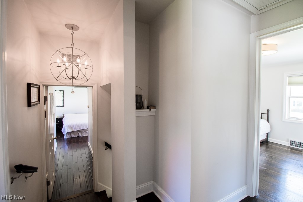 4639 Anderson Road Cleveland, OH 44121 - Photo 21 of 35