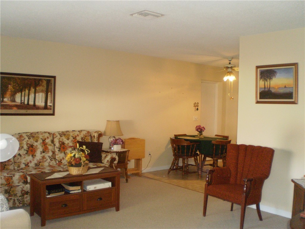 72 Fox Ridge Crescent Warwick, RI 02886 - Photo 8 of 31 Gallery Image 8