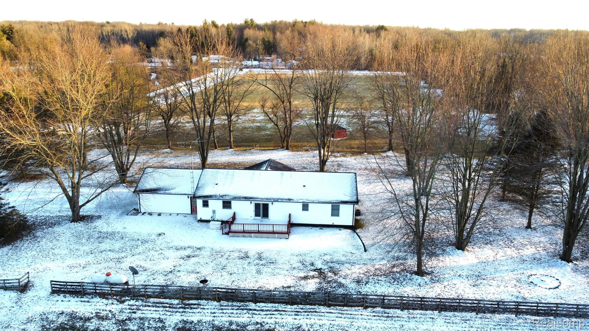 3554 Levalley Road Columbiaville, MI 48421 - Photo 6 of 33 Gallery Image 6