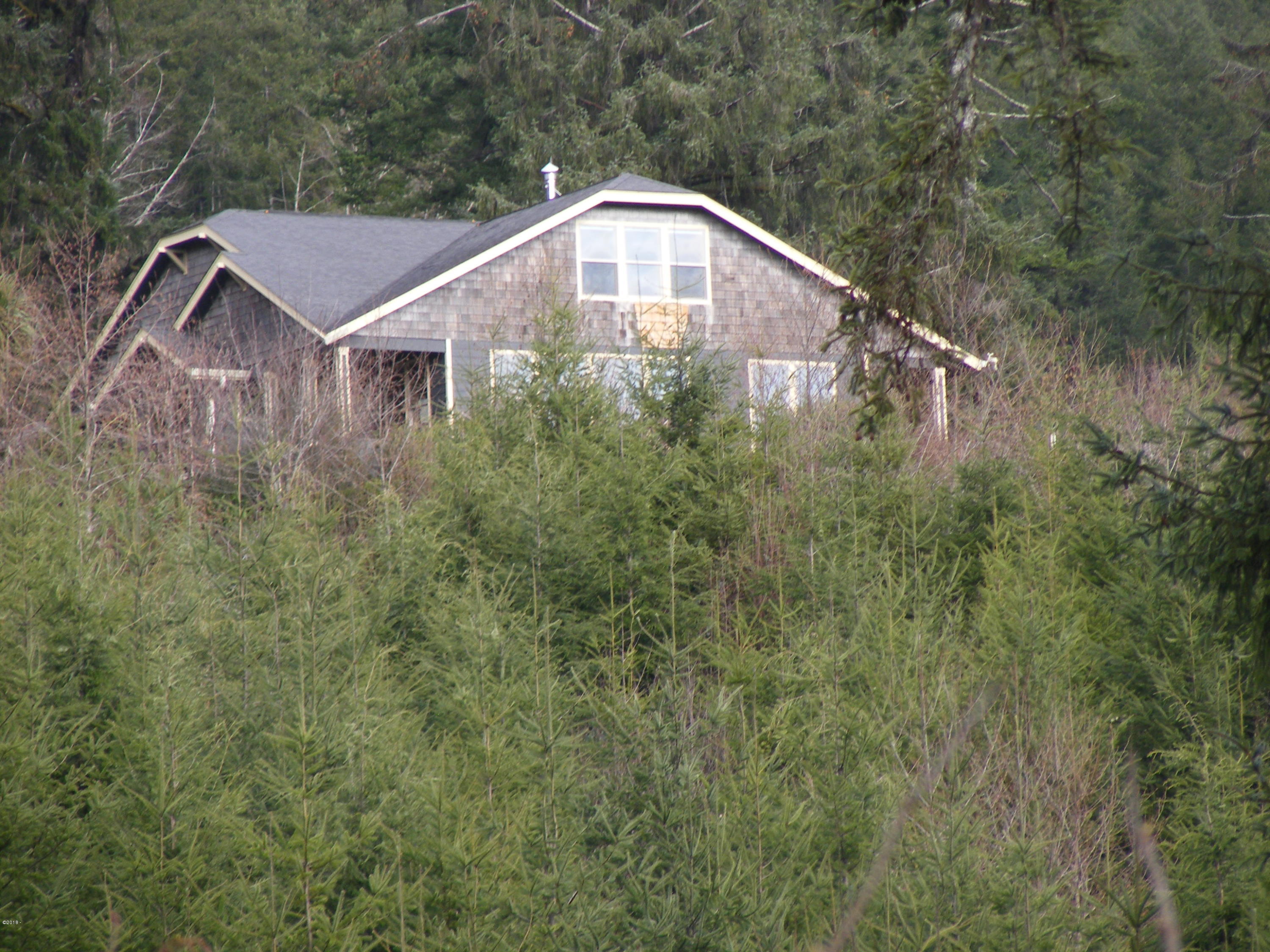 3988 North Bayview Road Waldport, OR 97394 - Photo 27 of 36 South view (2)