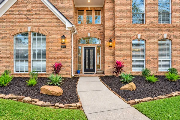 $525,000 | 11715 Orchard Mountain Drive, Pasadena, TX 77059
