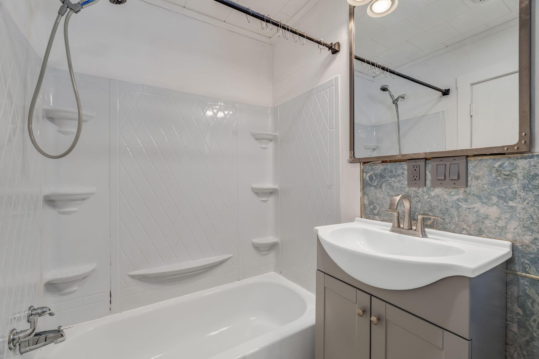 352 Main Road Eddington, ME 04428 - Photo 17 of 43 Bathroom