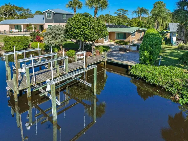 $1,050,000 | 1282 Southwest Pelican Crescent, Palm City, FL 34990