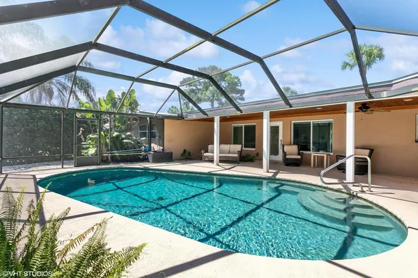 $1,050,000 | 1282 Southwest Pelican Crescent, Palm City, FL 34990