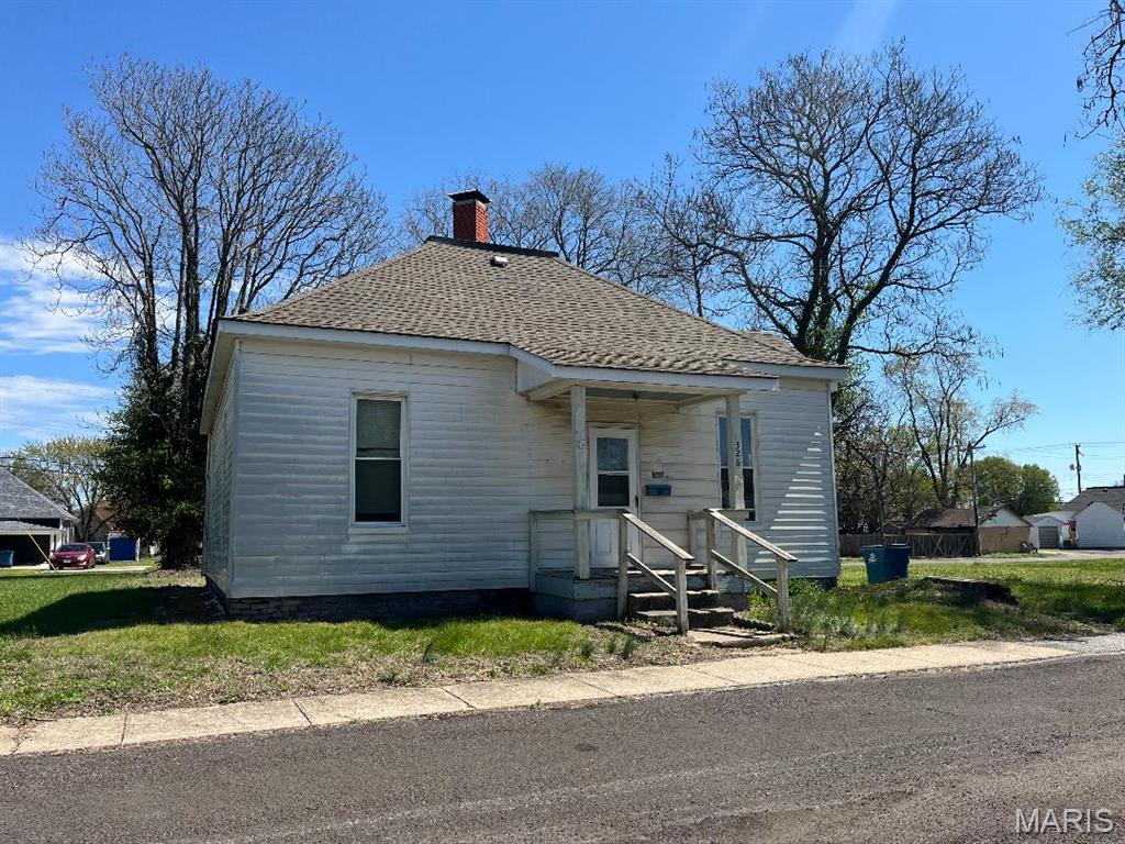 326 Job Street East Alton, IL 62024 - Photo 1 of 7