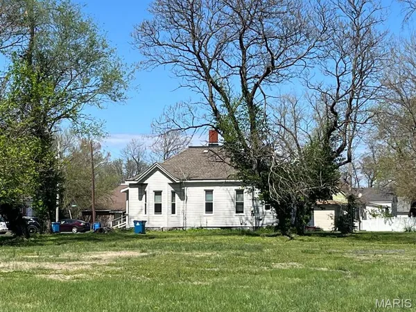 $35,000 | 326 Job Street, East Alton, IL 62024