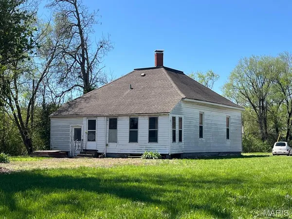 $35,000 | 326 Job Street, East Alton, IL 62024