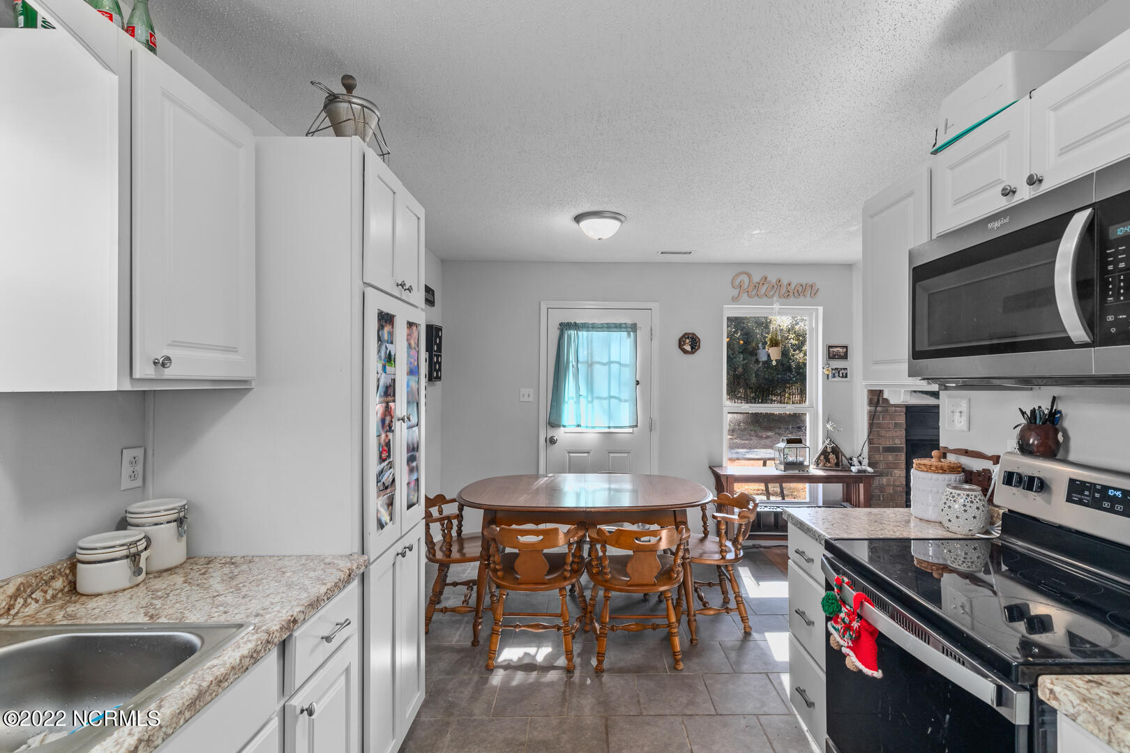 304 Crown Point Road Hubert, NC 28539 - Photo 10 of 29 10 (1)