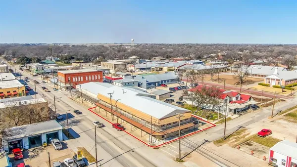 $599,000 | 226 East Blackjack Street, Dublin, TX 76446