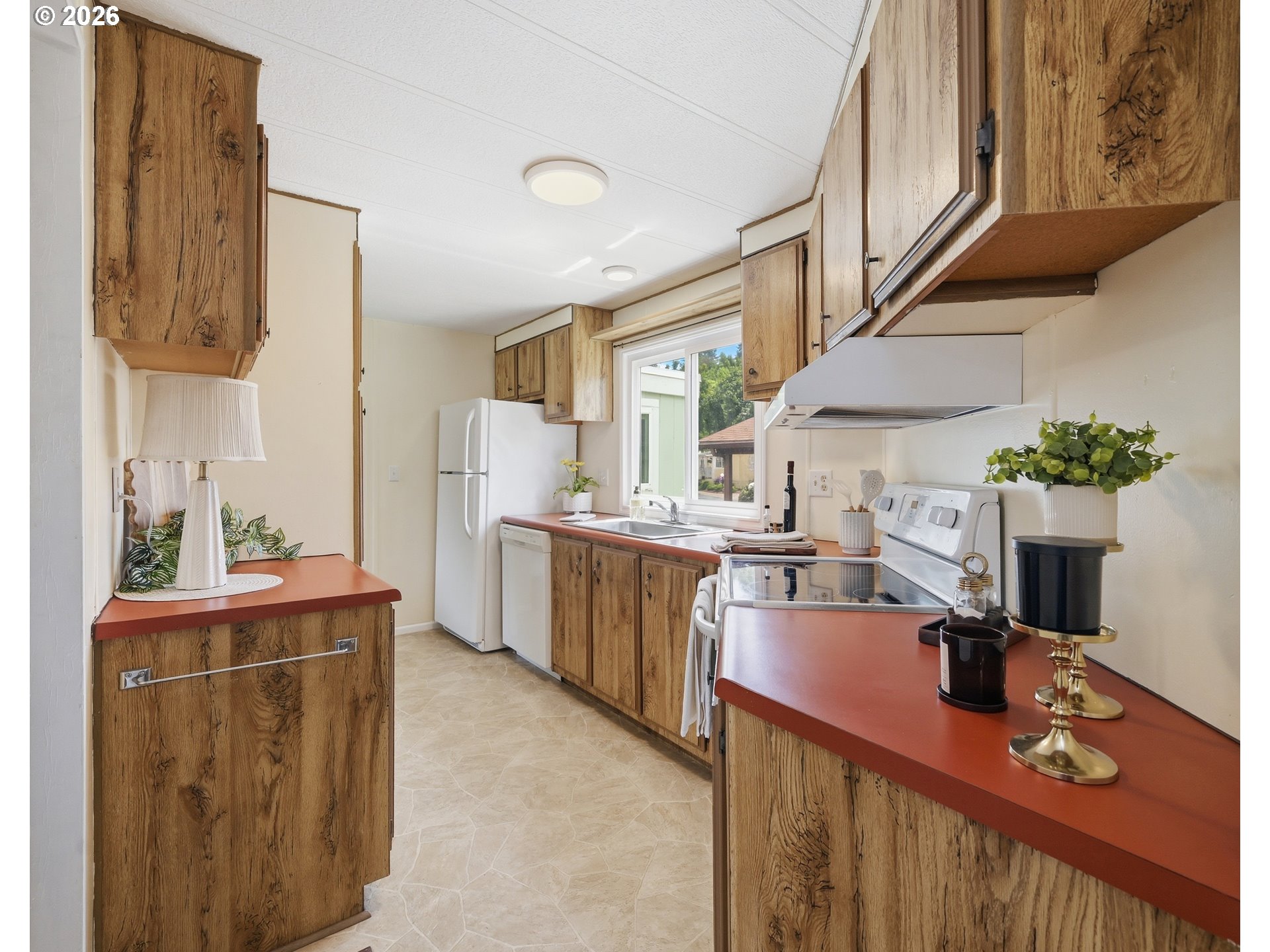658 South 57th Street, Unit 35 Springfield, OR 97478 - Photo 14 of 35 Kitchen