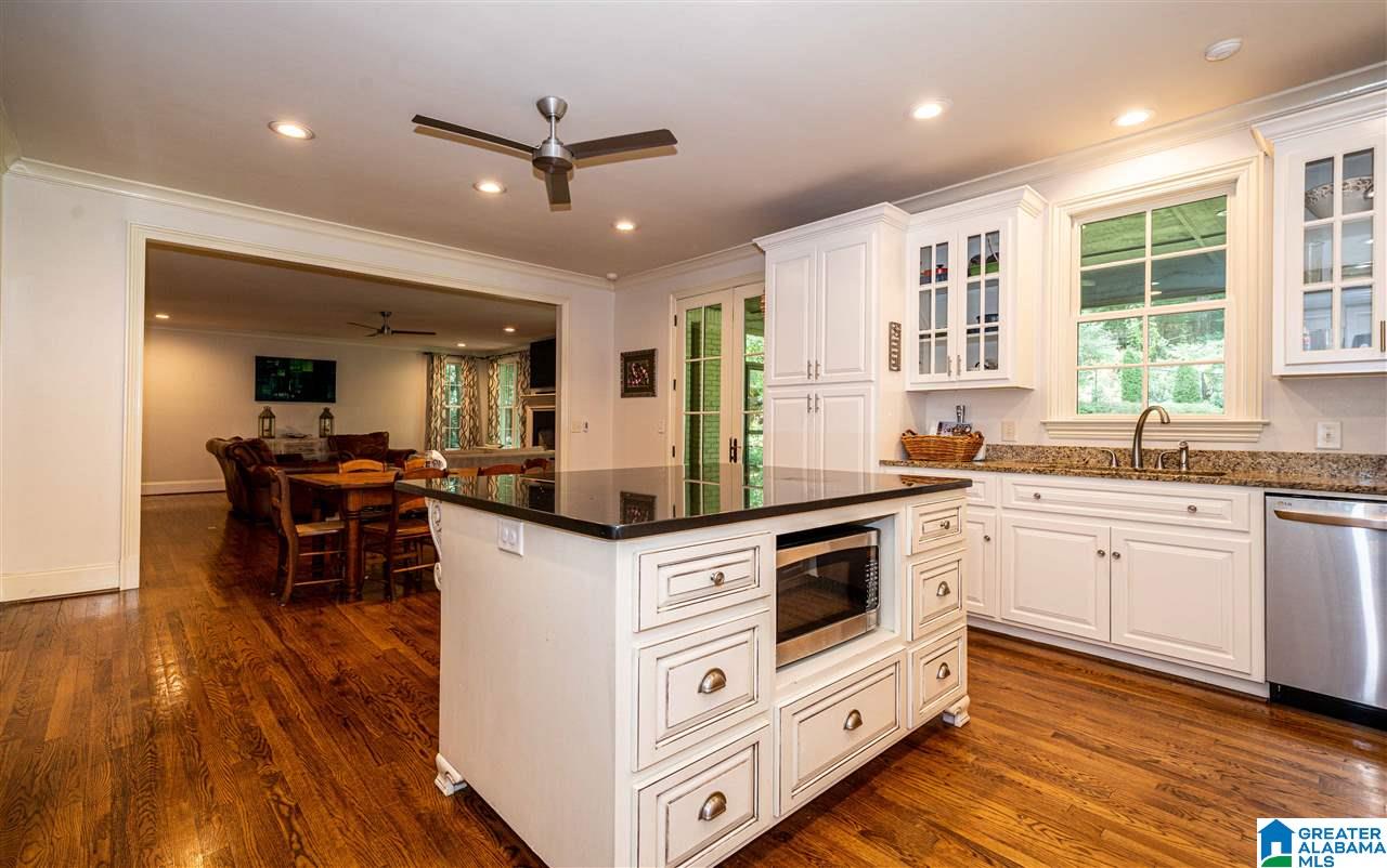 425 Michael Lane Birmingham, AL 35213 - Photo 8 of 45
