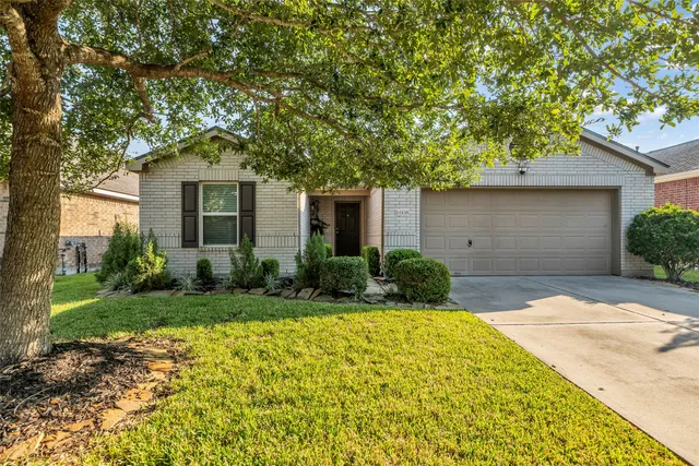 $2,400 | 1608 Ponte Leone Lane, League City, TX 77573