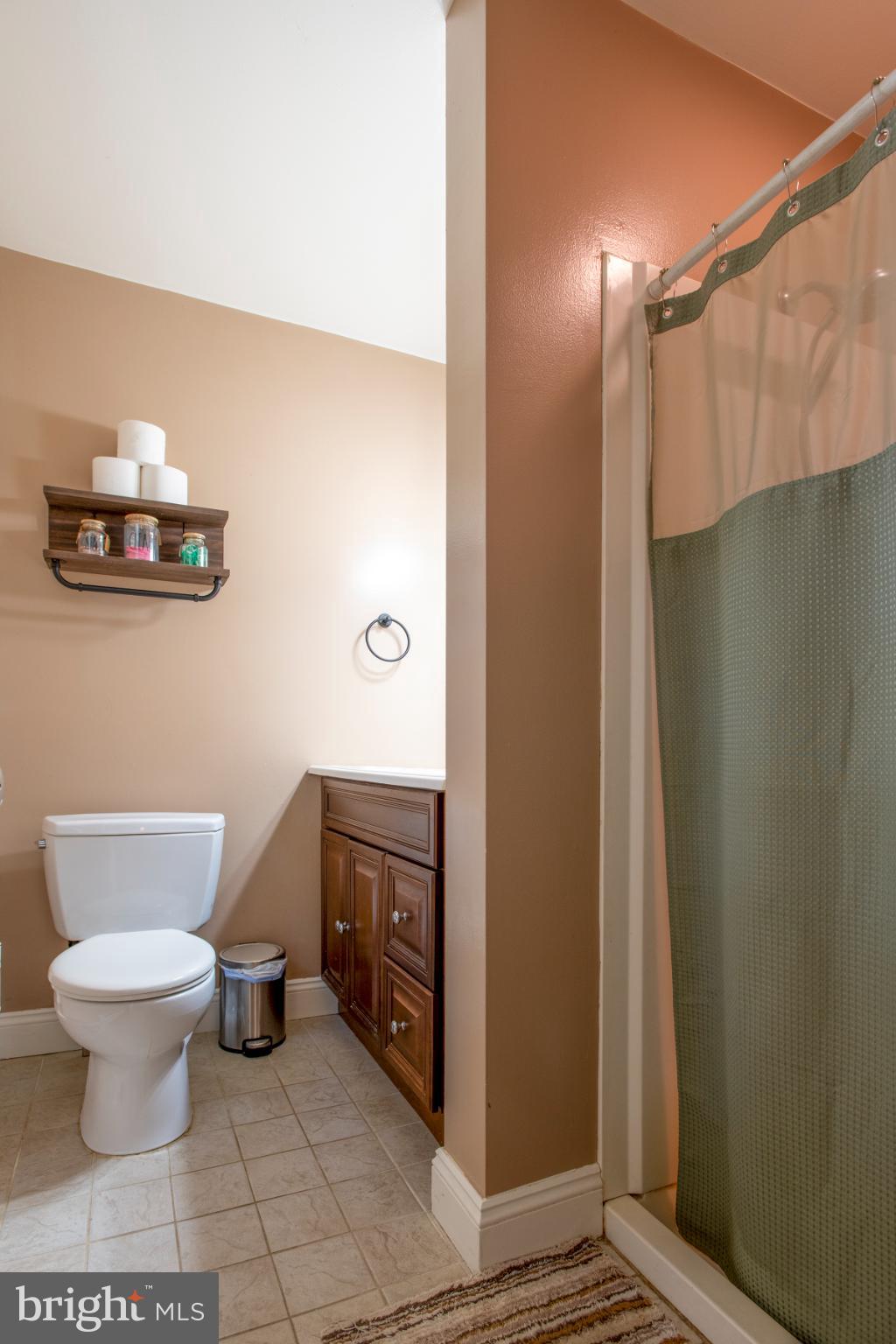 32 Ohio Trail Medford, NJ 08055 - Photo 12 of 25 a bathroom with a toilet and a shower